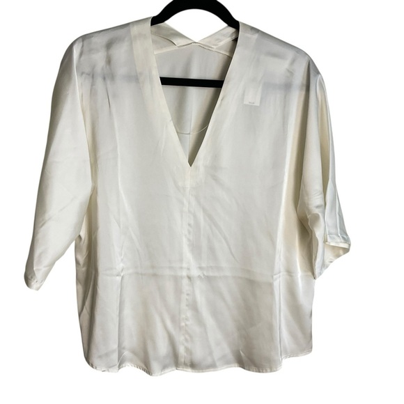 Banana Republic White Relaxed 3/4 Sleeve Blouse - Picture 2 of 9